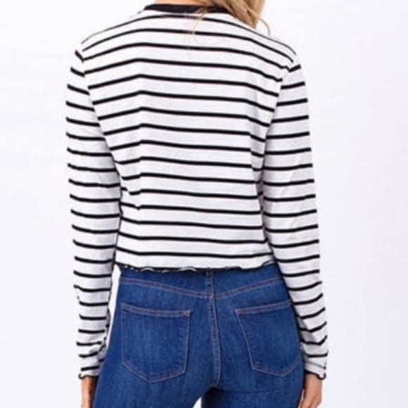 ❗️One Left❗️NWT Stripe Long Sleeve Crop Top - Picture 3 of 5